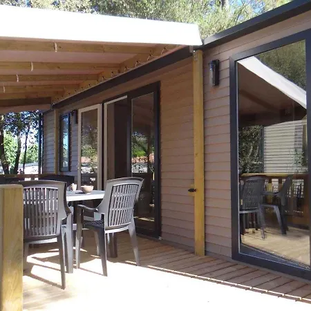 Mobilhome 4 Etoiles - Piscine - Eeieif Ferienhaus Saint-Jean-de-Monts